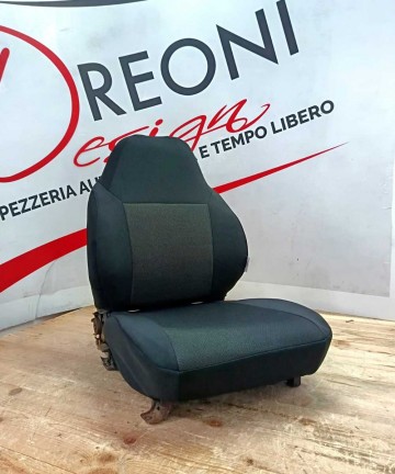 Coppia di Coprisedili per Suzuki Vitara - Tessuto BiColor