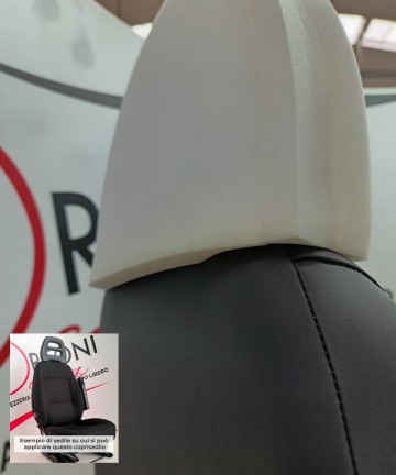 Il poggiatesta viene rivestito da una speciale gommapiuma per rendere più comodo l'intero sedile