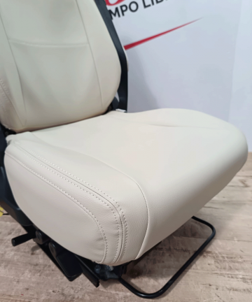 Coppia coprisedili per aguti ecopelle beige